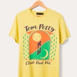 Junk Food Clothing Tom Petty Climb That Hill Vintage tee